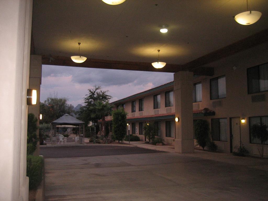 Catalina Inn Luaran gambar