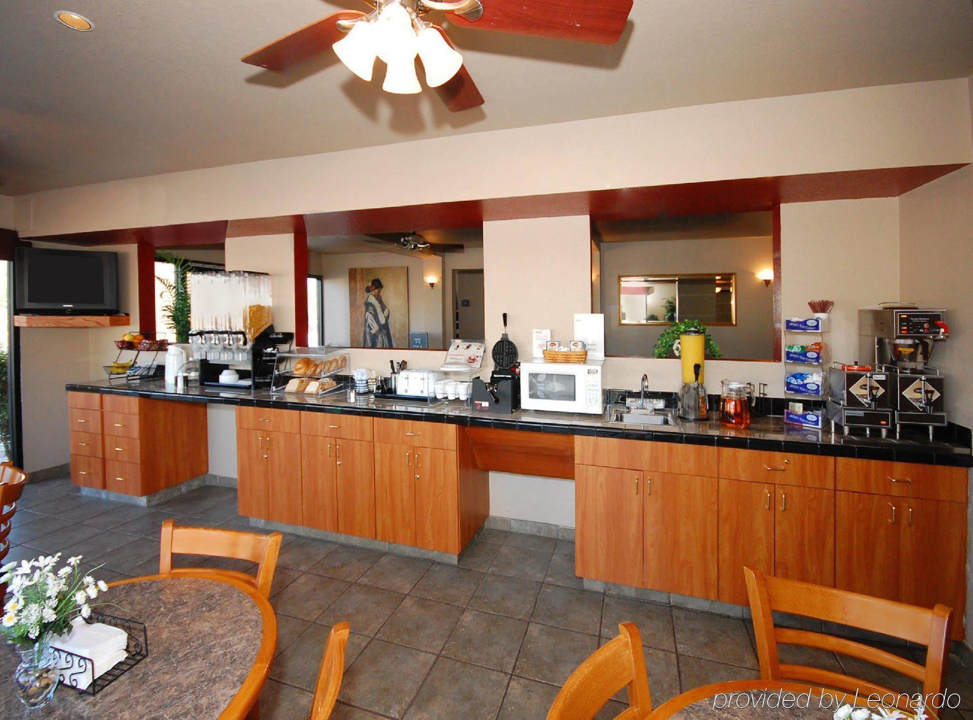Catalina Inn Restoran gambar